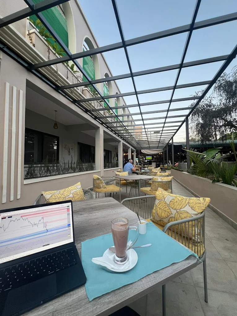 4 Points Bar and Restaurant Ltd